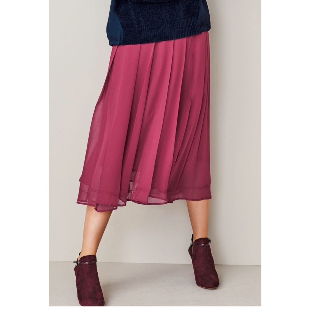 Pink Pleated Skirt - Picture 1 of 5
